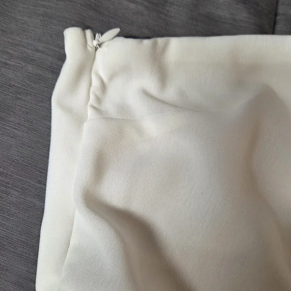 She + Sky White One Shoulder Dress - Picture 2 of 7